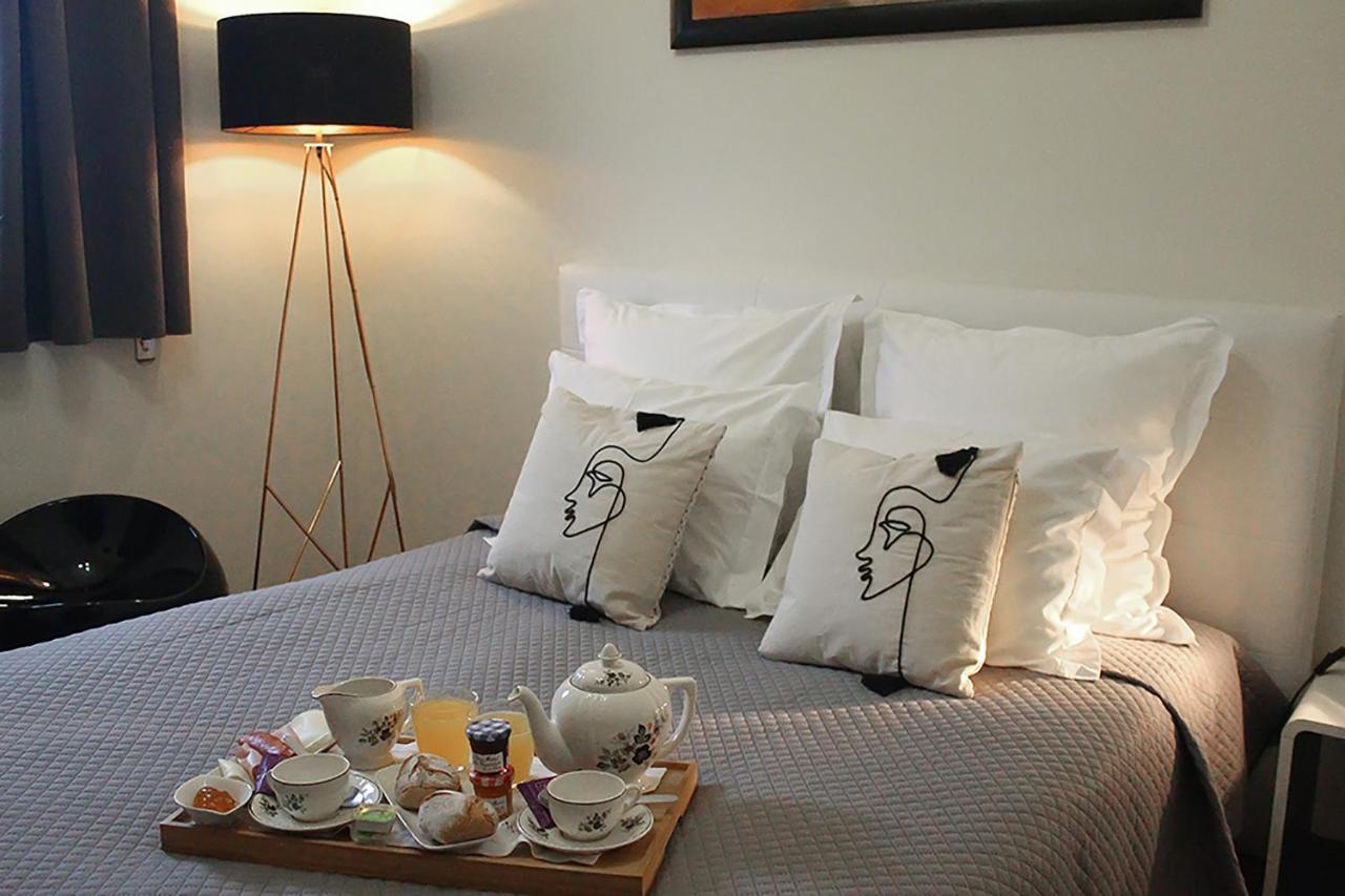 Vale A Pena Residencial Bed & Breakfast ทรานโคโซ ภายนอก รูปภาพ