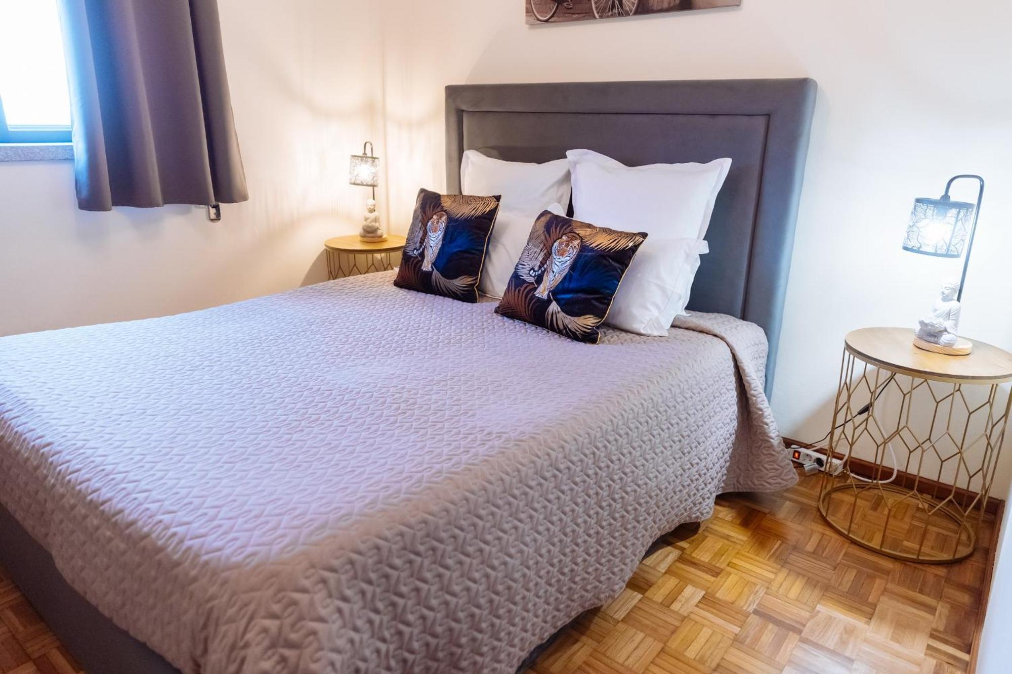 Vale A Pena Residencial Bed & Breakfast ทรานโคโซ ภายนอก รูปภาพ